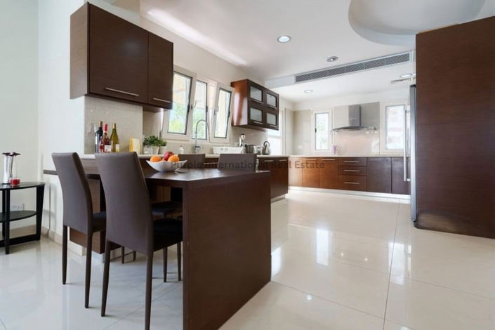 Image No.21-Villa de 6 chambres à vendre à Universal