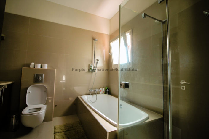 Image No.33-Villa de 6 chambres à vendre à Universal