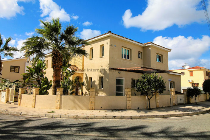 Image No.36-Villa de 6 chambres à vendre à Universal