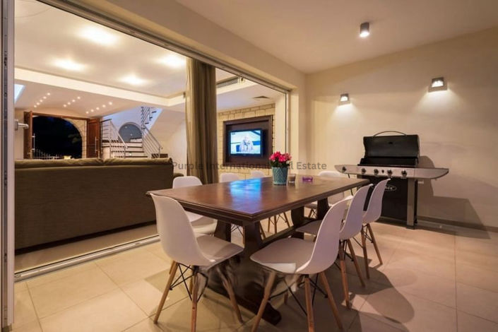 Image No.9-Villa de 6 chambres à vendre à Universal