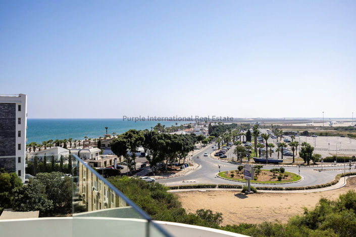 Image No.3-Appartement de 4 chambres à vendre à Mckenzie