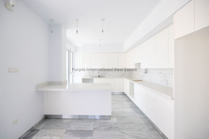 Image No.7-Appartement de 4 chambres à vendre à Mckenzie