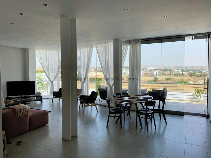 Image No.2-5 Bed Villa for sale