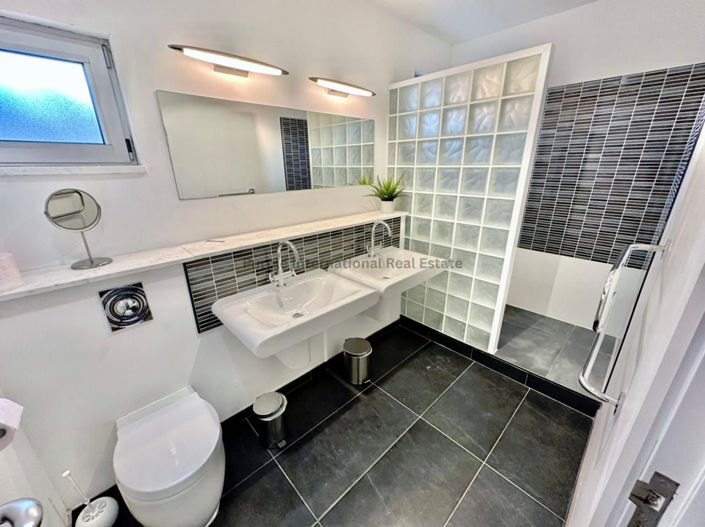 Image No.24-5 Bed Villa for sale