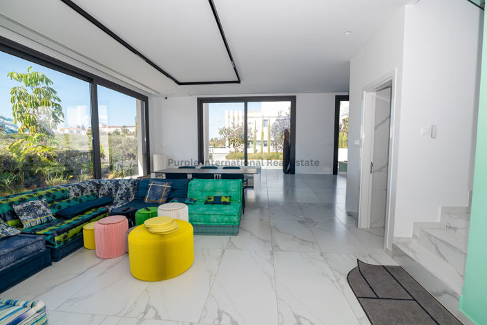 Image No.2-3 Bed Villa for sale