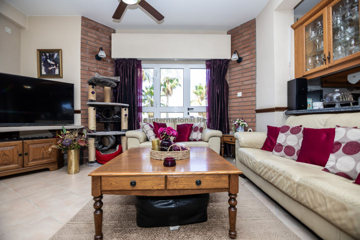 Image No.4-Villa de 4 chambres à vendre à Kiti