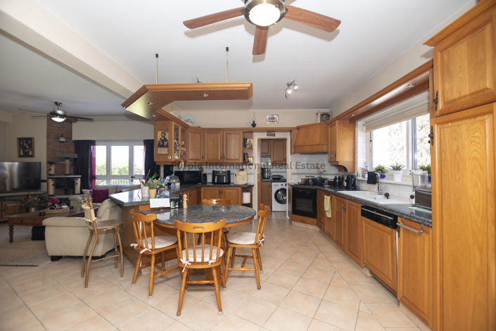 Image No.5-Villa de 4 chambres à vendre à Kiti