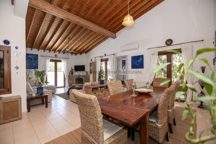 Image No.3-4 Bed Villa for sale