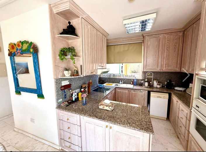 Image No.9-Villa de 5 chambres à vendre à Ayia Napa