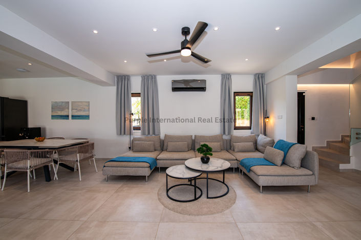 Image No.15-5 Bed Villa for sale