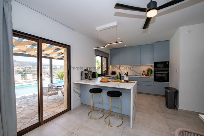 Image No.3-5 Bed Villa for sale