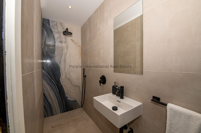 Image No.38-5 Bed Villa for sale