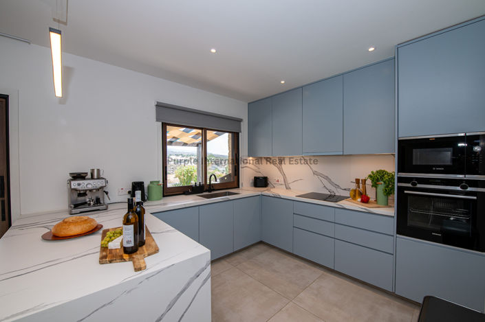 Image No.5-5 Bed Villa for sale