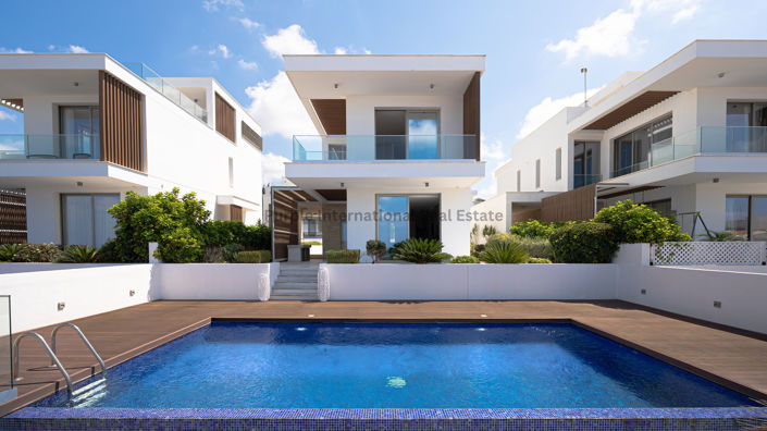 Image No.22-Villa de 4 chambres à vendre à Kissonerga