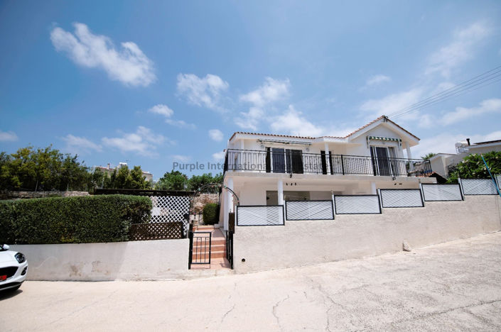 Image No.1-3 Bed Villa for sale
