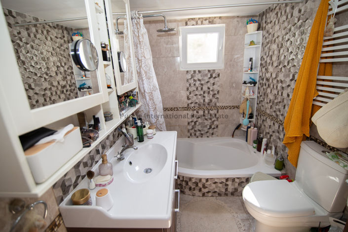 Image No.10-Bungalow de 3 chambres à vendre à Meneou