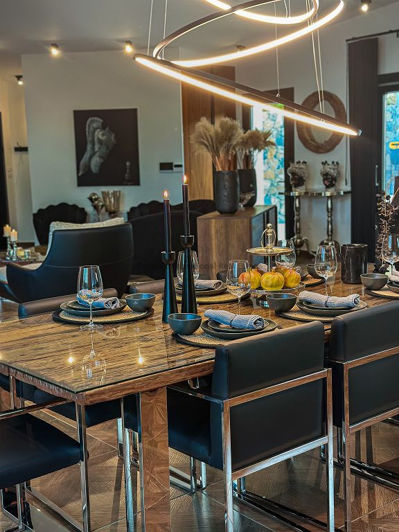 Image No.18-6 Bed Bungalow for sale