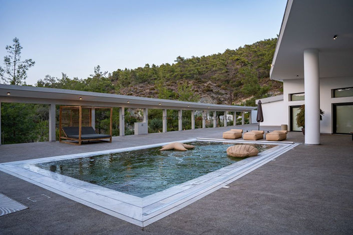 Image No.36-6 Bed Bungalow for sale