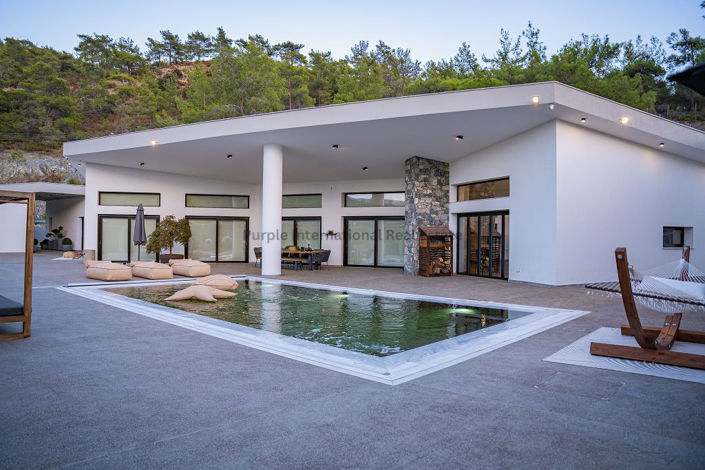 Image No.4-6 Bed Bungalow for sale