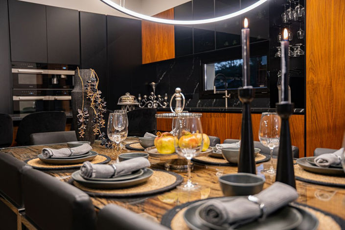 Image No.46-6 Bed Bungalow for sale