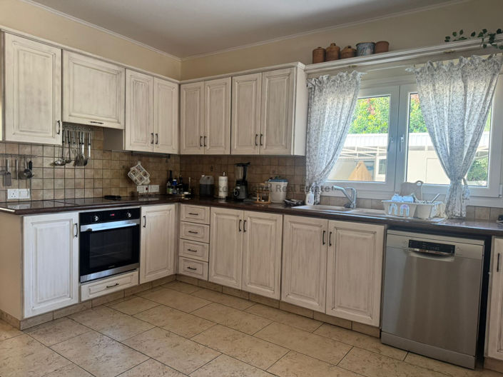 Image No.3-Villa de 4 chambres à vendre à Pyrgos