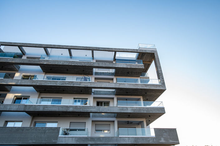 Image No.25-2 Bed Apartment for sale