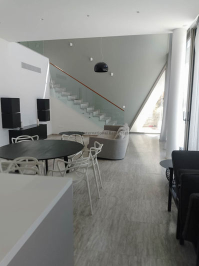 Image No.5-Villa de 4 chambres à vendre à Mouttagiaka