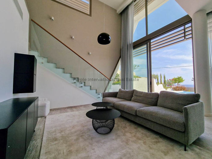 Image No.7-Villa de 4 chambres à vendre à Mouttagiaka