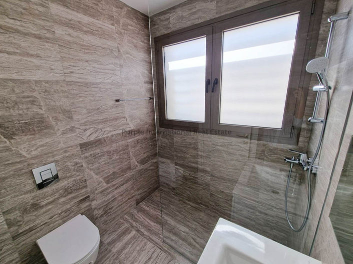 Image No.9-Villa de 4 chambres à vendre à Mouttagiaka