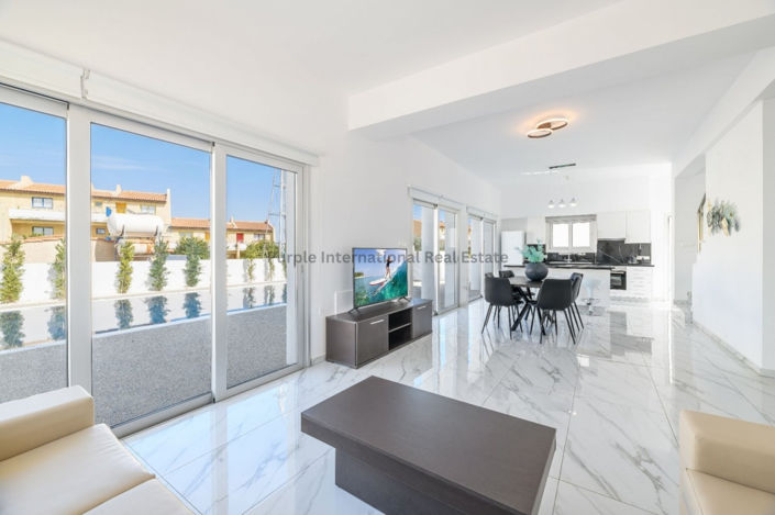 Image No.5-Villa de 3 chambres à vendre à Pernera