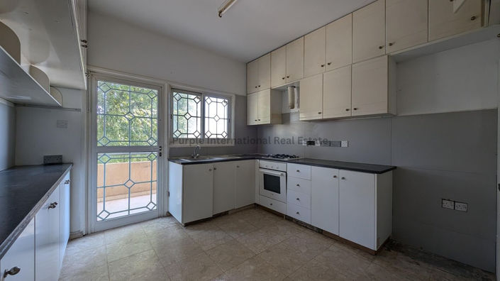 Image No.37-Commercial à vendre à Nicosie