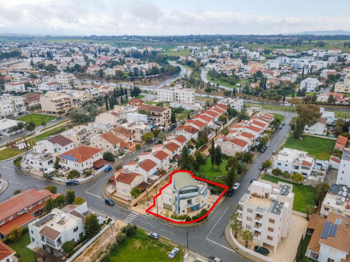 Image No.9-5 Bed Property for sale