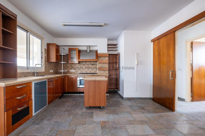 Image No.7-Commercial à vendre à Nicosie