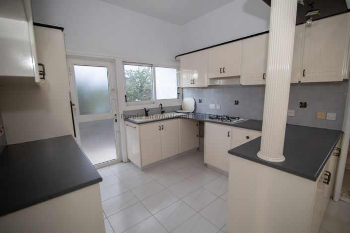 Image No.10-2 Bed Villa for sale