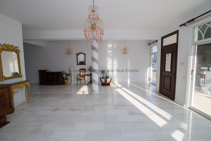 Image No.12-2 Bed Villa for sale