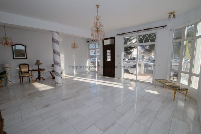 Image No.13-2 Bed Villa for sale