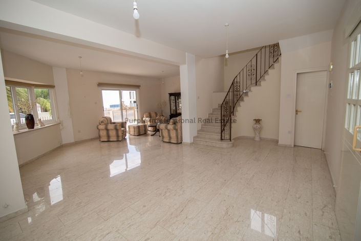 Image No.17-Villa de 4 chambres à vendre à Larnaca