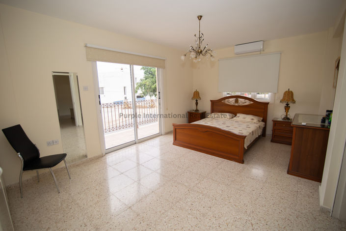 Image No.6-Villa de 4 chambres à vendre à Larnaca