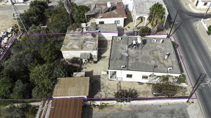 Image No.3-Bungalow de 4 chambres à vendre à Paralimni