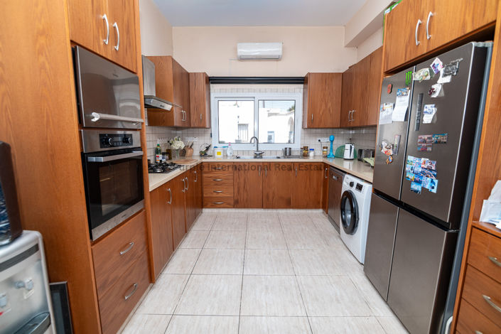 Image No.5-Bungalow de 4 chambres à vendre à Paralimni