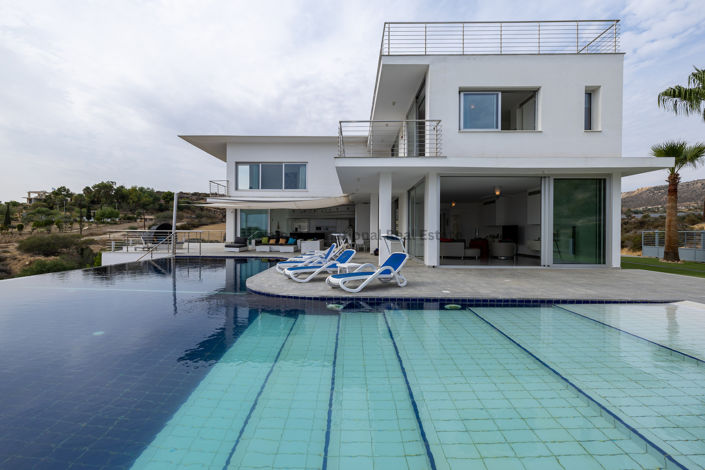 Image No.12-5 Bed Villa for sale