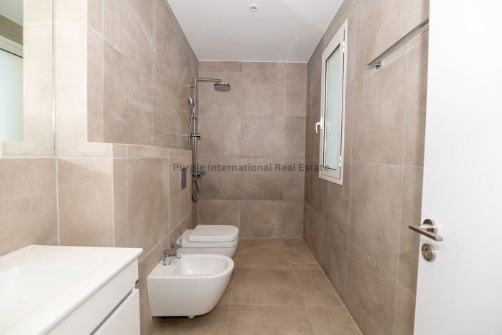 Image No.11-6 Bed Villa for sale