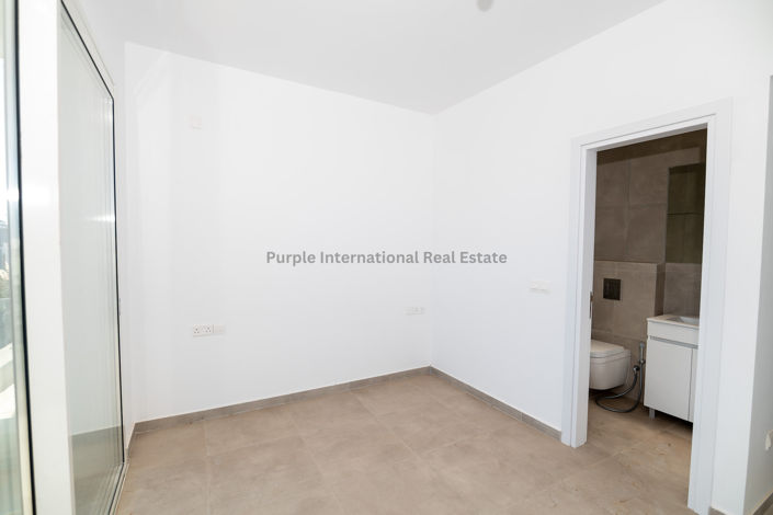 Image No.15-6 Bed Villa for sale