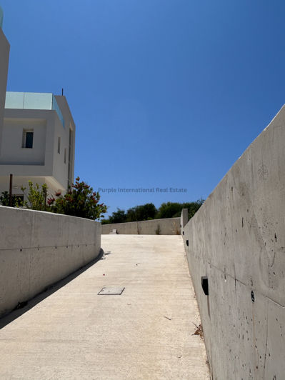 Image No.17-3 Bed Villa for sale