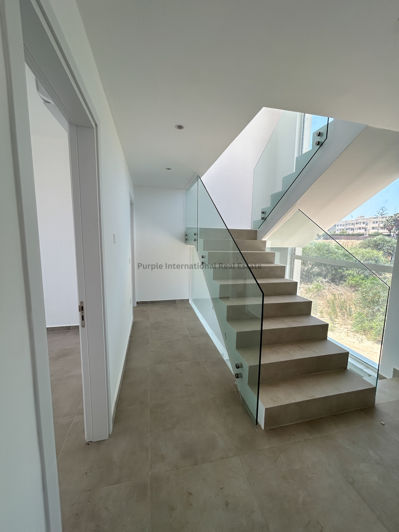 Image No.6-3 Bed Villa for sale