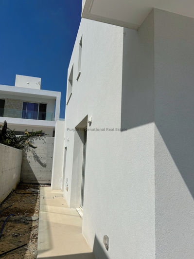 Image No.17-3 Bed Villa for sale