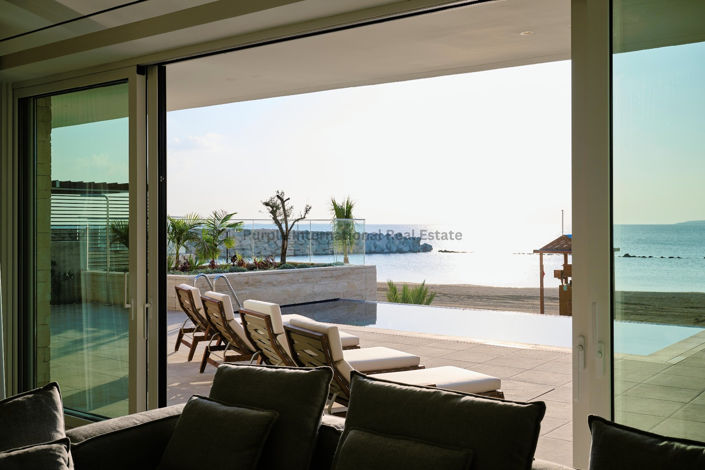 Image No.10-4 Bed Villa for sale