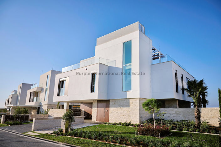 Image No.2-3 Bed Villa for sale