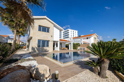 1 - Larnaca, Villa