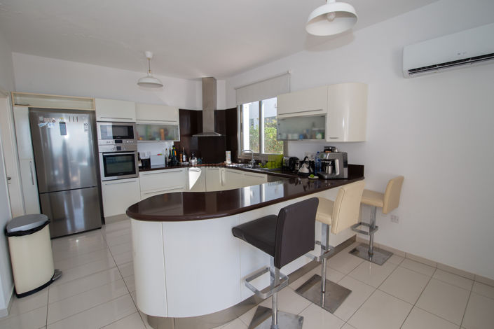 Image No.17-Villa de 4 chambres à vendre à Larnaca